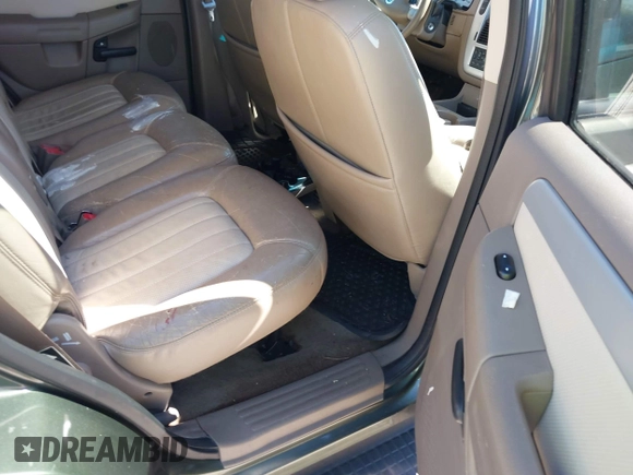 2002 Mercury Mountaineer z VIN 4M2ZU86E22UJ03164, wystawiony jako IAAI lot #42401137 z przebiegiem Nie podano mil oraz . Historia ofert i sprzedaży dostępna na DreamBid. Obrazek 8.