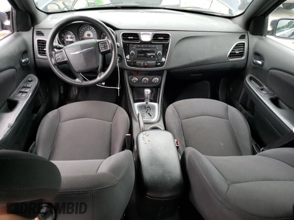 2014 Chrysler 200 LX with VIN 1C3CCBAB7EN211405, listed as a Copart auction lot 64293404 with 218,355 mi miles and Clean Title. Bid and sale history available at DreamBid. Image 8.