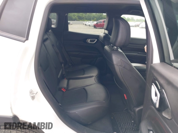 2024 Jeep Compass Trailhawk with VIN 3C4NJDDN2RT602771, listed as a IAAI auction lot 42462793 with 25,152 mi miles and . Bid and sale history available at DreamBid. Image 8.