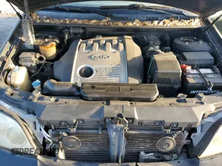2005 Kia Sedona LX with VIN KNDUP131056640057, listed as a Copart auction lot 72153844 with 192,136 mi miles and Salvage Title. Bid and sale history available at carsss.com. Image 12.