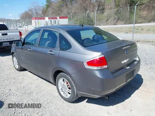 2010 Ford Focus SE with VIN 1FAHP3FN7AW233123, listed as a IAAI auction lot 41892154 with 285,214 mi miles. Bid and sale history available at carsss.com. Image 3.