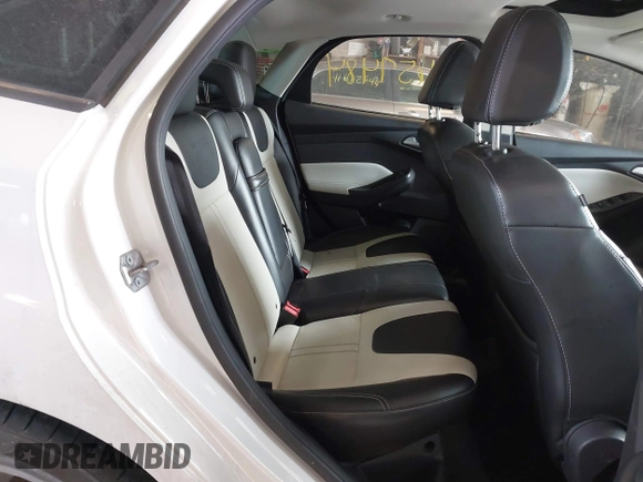 2013 Ford Focus SE with VIN 1FADP3F21DL306920, listed as a IAAI auction lot 41657484 with 172,116 mi miles. Bid and sale history available at carsss.com. Image 8.