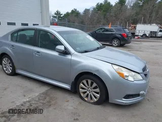 2012 Subaru Legacy Limited z VIN 4S3BMBK66C3037082, wystawiony jako IAAI lot #41908566 z przebiegiem 210 838 mil mil oraz . Historia ofert i sprzedaży dostępna na DreamBid. Obrazek 1.