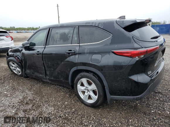 2022 Toyota Highlander LE z VIN 5TDBZRBH2NS181130, wystawiony jako Copart lot #51439145 z przebiegiem 80 927 mil mil oraz Czysty tytuł • Clean title. Historia ofert i sprzedaży dostępna na DreamBid. Obrazek 2.