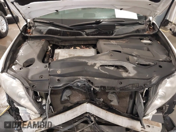 2011 Lexus RX 350 with VIN 2T2BK1BA6BC118329, listed as a IAAI auction lot 41910440 with 152,910 mi miles and . Bid and sale history available at DreamBid. Image 10.