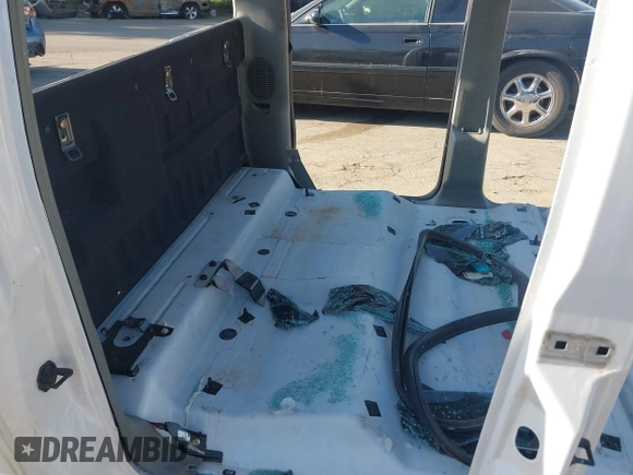 2005 Ford F-350 с VIN 1FDSW34P05EC95736, выставлен на аукционе IAAI как лот 41988078 с пробегом Не указан миль и . История ставок и продаж доступна на DreamBid. Изображение 8.