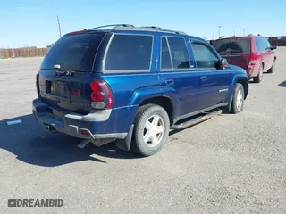 2002 Chevrolet TrailBlazer LS with VIN 1GNDT13S122152637, listed as a IAAI auction lot 42035449 with 206,082 mi miles. Bid and sale history available at carsss.com. Image 4.