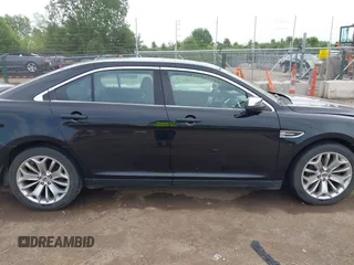 2019 Ford Taurus Limited z VIN 1FAHP2F82KG111088, wystawiony jako IAAI lot #42280384 z przebiegiem 97 961 mil mil oraz . Historia ofert i sprzedaży dostępna na DreamBid. Obrazek 14.