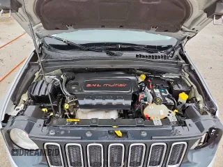 2017 Jeep Renegade Latitude with VIN ZACCJABB5HPE40221, listed as a Copart auction lot 58489125 with 185,136 mi miles and Salvage title. Bid and sale history available at DreamBid. Image 12.