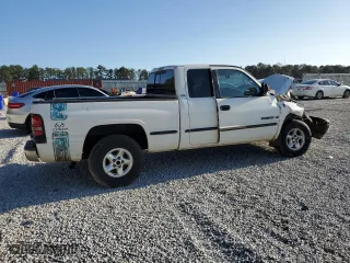 1999 Dodge Ram 1500 with VIN 3B7HC13Y3XG230266, listed as a Copart auction lot 43350665 with 197,897 mi miles and Salvage Title. Bid and sale history available at carsss.com. Image 3.