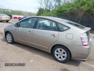 2007 Toyota Prius with VIN JTDKB20U277550383, listed as a IAAI auction lot 42101916 with 186,708 mi miles. Bid and sale history available at carsss.com. Image 3.