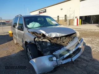 2006 Chevrolet Uplander LT w/1LT with VIN 1GNDV33L16D133241, listed as a IAAI auction lot 41420633 with 291,342 mi miles. Bid and sale history available at carsss.com. Image 6.