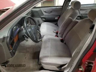 1989 Ford Taurus z VIN 1FABP50U0KG204981, wystawiony jako Copart lot #43872355 z przebiegiem 56 250 mil mil oraz Czysty tytuł • Clean title. Historia ofert i sprzedaży dostępna na DreamBid. Obrazek 7.