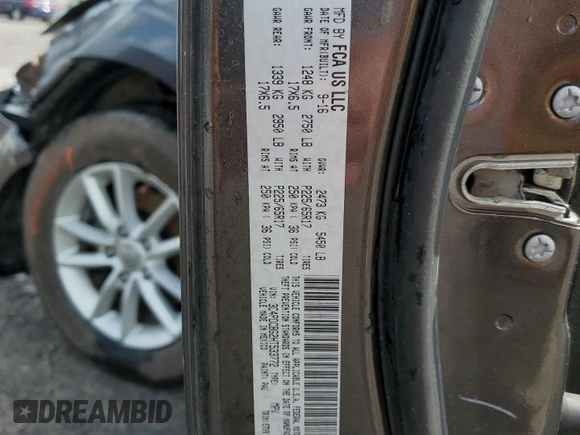 2017 Dodge Journey SXT with VIN 3C4PDCBG2HT533772, listed as a Copart auction lot 54729535 with 160,376 mi miles and Salvage title. Bid and sale history available at DreamBid. Image 13.