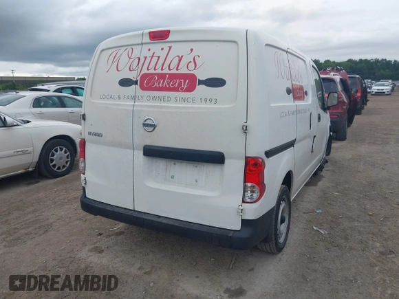 2017 Nissan NV200 S with VIN 3N6CM0KNXHK692117, listed as a IAAI auction lot 42776431 with 217,961 mi miles and . Bid and sale history available at DreamBid. Image 4.