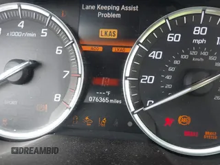 2018 Acura TLX z VIN 19UUB2F35JA009413, wystawiony jako IAAI lot #42189933 z przebiegiem 76 365 mil mil oraz . Historia ofert i sprzedaży dostępna na DreamBid. Obrazek 14.