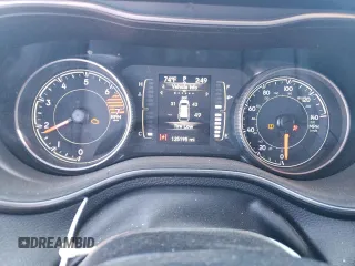 2019 Jeep Cherokee Latitude Plus with VIN 1C4PJLLB0KD128647, listed as a Copart auction lot 50322885 with 125,195 mi miles and Salvage Title. Bid and sale history available at carsss.com. Image 9.