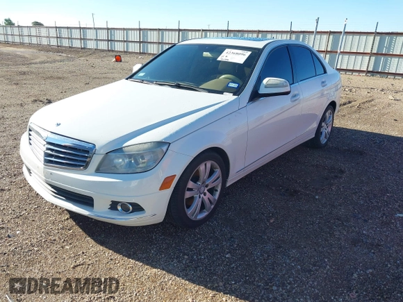 2008 Mercedes-Benz C 300 Sport z VIN WDDGF54X78R036928, wystawiony jako IAAI lot #42368096 z przebiegiem 180 212 mil mil oraz . Historia ofert i sprzedaży dostępna na DreamBid. Obrazek 2.