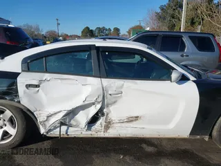 2014 Dodge Charger Police with VIN 2C3CDXATXEH171249, listed as a IAAI auction lot 40987920 with Not Provided miles and . Bid and sale history available at DreamBid. Image 13.