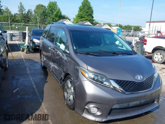 2017 Toyota Sienna SE with VIN 5TDXZ3DC4HS799333, listed as a IAAI auction lot 42424153 with 110,792 mi miles and . Bid and sale history available at DreamBid. Image 1.
