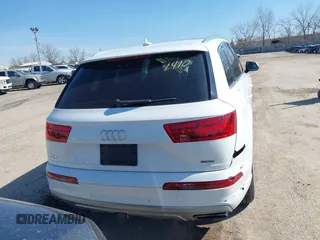 2018 Audi Q7 Premium Plus with VIN WA1LHAF76JD003831, listed as a IAAI auction lot 41781410 with 81,225 mi miles. Bid and sale history available at carsss.com. Image 16.
