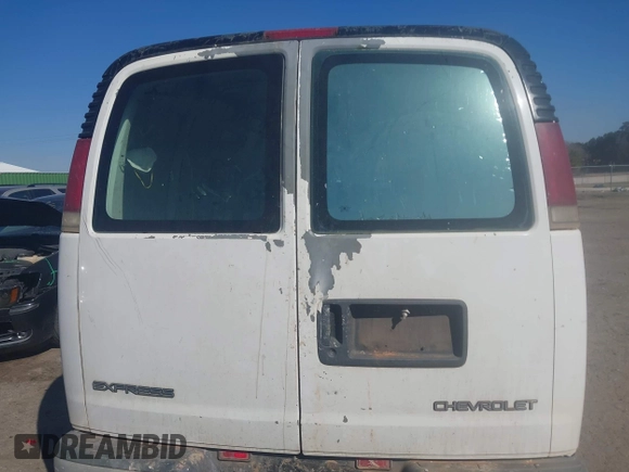 2000 Chevrolet City Express Cargo z VIN 1GCFG15W2Y1133504, wystawiony jako IAAI lot #41673541 z przebiegiem 167 849 mil mil oraz . Historia ofert i sprzedaży dostępna na DreamBid. Obrazek 16.