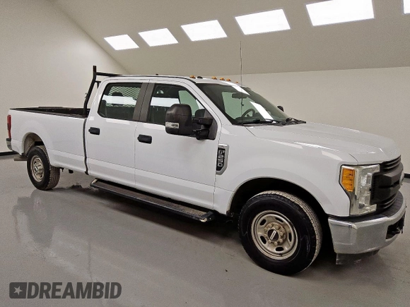 2017 Ford F-250 XL with VIN 1FT7W2A62HEB60259, listed as a Copart auction lot 63471355 with 107,247 mi miles and Clean title. Bid and sale history available at DreamBid. Image 4.