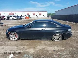 2008 BMW 3 Series 335i with VIN WBAWB73558P039588, listed as a IAAI auction lot 42450021 with 90,912 mi miles and . Bid and sale history available at DreamBid. Image 14.
