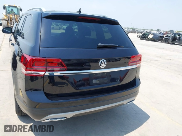2018 Volkswagen Atlas SE z VIN 1V2DP2CA0JC600433, wystawiony jako IAAI lot #42232714 z przebiegiem 125 124 mil mil oraz . Historia ofert i sprzedaży dostępna na DreamBid. Obrazek 16.