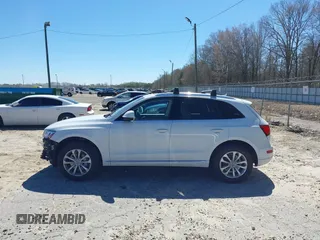 2015 Audi Q5 Premium Plus with VIN WA1LFAFP5FA121481, listed as a IAAI auction lot 41823011 with 69,380 mi miles. Bid and sale history available at carsss.com. Image 15.