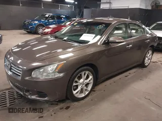 2014 Nissan Maxima S z VIN 1N4AA5AP2EC472688, wystawiony jako IAAI lot #42215250 z przebiegiem 185 778 mil mil oraz . Historia ofert i sprzedaży dostępna na DreamBid. Obrazek 2.
