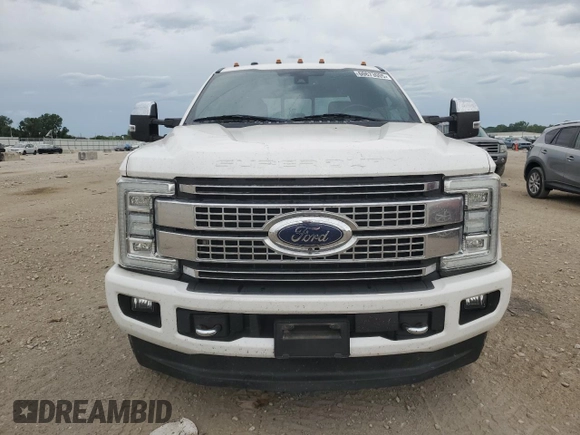 2017 Ford F-250 Lariat with VIN 1FT7W2BT6HEB89431, listed as a Copart auction lot 60673005 with 58,158 mi miles and Salvage title. Bid and sale history available at DreamBid. Image 5.