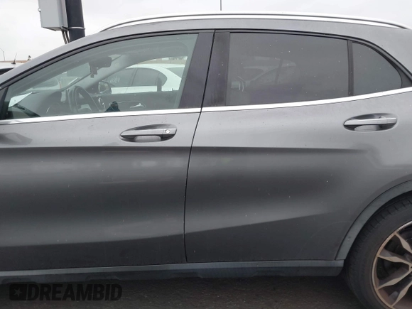 2016 Mercedes-Benz GLA 250 z VIN WDCTG4EB3GJ220886, wystawiony jako IAAI lot #42099790 z przebiegiem 131 012 mil mil oraz . Historia ofert i sprzedaży dostępna na DreamBid. Obrazek 14.