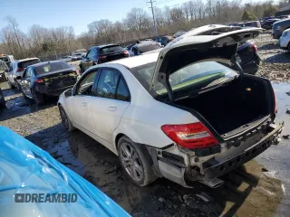 2013 Mercedes-Benz C 300 Sport с VIN WDDGF8AB0DR289190, выставлен на аукционе Copart как лот 43130315 с пробегом 167 032 миль миль и Списание • Salvage title. История ставок и продаж доступна на DreamBid. Изображение 2.