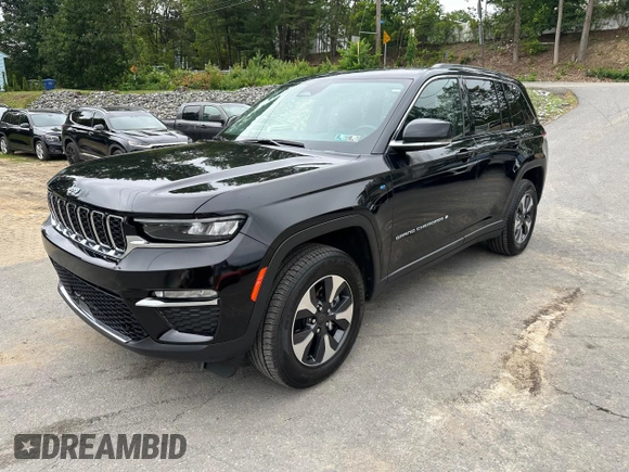 2024 Jeep Grand Cherokee with VIN 1C4RJYB67RC710710, listed as a Copart auction lot 62895445 with 44,528 mi miles and Clean title. Bid and sale history available at DreamBid. Image 1.