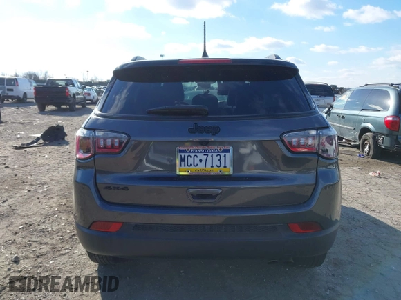 2022 Jeep Compass Latitude with VIN 3C4NJDBB3NT189648, listed as a IAAI auction lot 41334098 with 45,140 mi miles and . Bid and sale history available at DreamBid. Image 15.