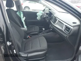 2019 Kia Rio S with VIN 3KPA24AB0KE180046, listed as a IAAI auction lot 41918142 with 98,055 mi miles. Bid and sale history available at carsss.com. Image 5.