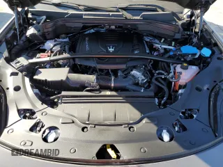 2023 Maserati Grecale GT with VIN ZN682AVA5P7429560, listed as a Copart auction lot 69001313 with 13 mi miles. Bid and sale history available at carsss.com. Image 12.