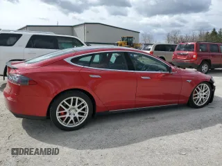 2015 Tesla Model S 85D with VIN 5YJSA1E47FF113946, listed as a Copart auction lot 52755675 with 81,344 mi miles and Salvage Title. Bid and sale history available at carsss.com. Image 3.