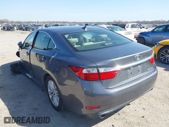2013 Lexus ES 4dr Sdn with VIN JTHBK1GG5D2056861, listed as a IAAI auction lot 41777864 with 95,943 mi miles. Bid and sale history available at carsss.com. Image 3.