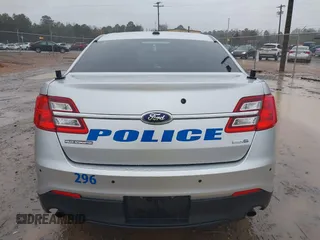 2015 Ford Police Interceptor с VIN 1FAHP2MK8FG190240, выставлен на аукционе IAAI как лот 41570580 с пробегом 131 158 миль миль и . История ставок и продаж доступна на DreamBid. Изображение 16.