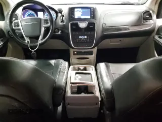 2014 Chrysler Town & Country Touring-L with VIN 2C4RC1CG5ER199878, listed as a Copart auction lot 46840505 with 223,975 mi miles and Clean Title. Bid and sale history available at carsss.com. Image 8.