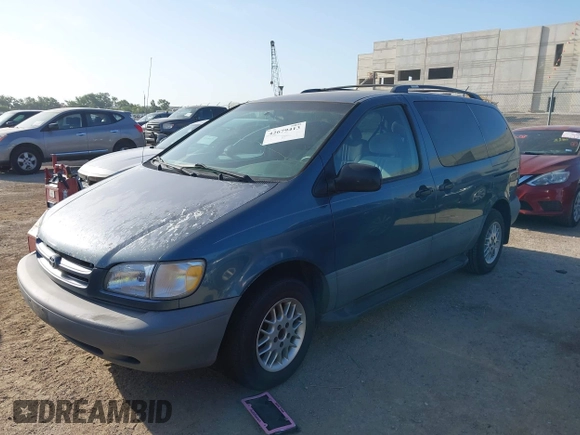 2000 Toyota Sienna LE with VIN 4T3ZF13C2YU204601, listed as a IAAI auction lot 42679413 with 253,235 mi miles and . Bid and sale history available at DreamBid. Image 2.