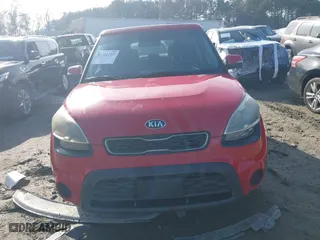 2013 Kia Soul + with VIN KNDJT2A67D7557656, listed as a IAAI auction lot 41304207 with 150,302 mi miles. Bid and sale history available at carsss.com. Image 12.