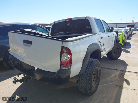 2013 Toyota Tacoma PreRunner with VIN 5TFJU4GN2DX044600, listed as a IAAI auction lot 41808602 with 191,243 mi miles. Bid and sale history available at carsss.com. Image 4.