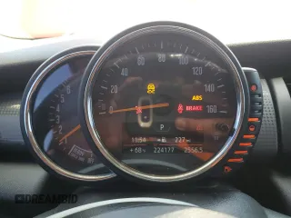 2015 MINI Hardtop with VIN WMWXM5C50F3B34019, listed as a Copart auction lot 57145745 with 224,177 mi miles and Salvage title. Bid and sale history available at DreamBid. Image 9.