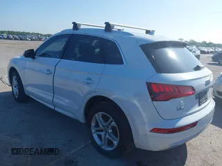 2019 Audi Q5 Premium z VIN WA1ANAFY2K2044754, wystawiony jako IAAI lot #42086002 z przebiegiem 71 354 mil mil oraz . Historia ofert i sprzedaży dostępna na DreamBid. Obrazek 3.