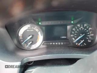 2017 Ford Explorer XLT z VIN 1FM5K7D84HGB43704, wystawiony jako Copart lot #60104425 z przebiegiem 119 695 mil mil oraz Szkoda całkowita • Salvage title. Historia ofert i sprzedaży dostępna na DreamBid. Obrazek 9.