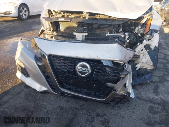 2022 Nissan Altima SR z VIN 1N4BL4CV3NN330052, wystawiony jako IAAI lot #41735544 z przebiegiem 39 782 mil mil oraz . Historia ofert i sprzedaży dostępna na DreamBid. Obrazek 12.