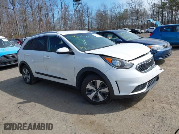 2017 Kia Niro LX with VIN KNDCB3LC8H5041747, listed as a IAAI auction lot 41764016 with 103,329 mi miles. Bid and sale history available at carsss.com. Image 1.